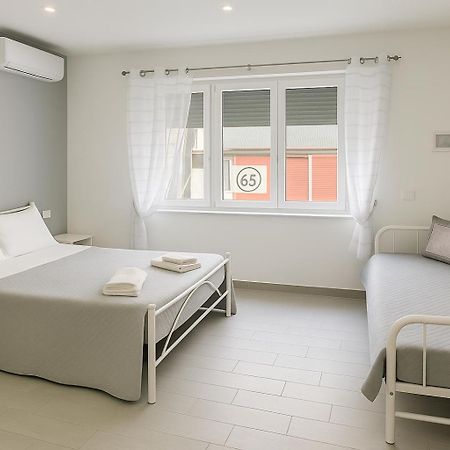 La Dimora Di Antonietta Apartment Naples Luaran gambar